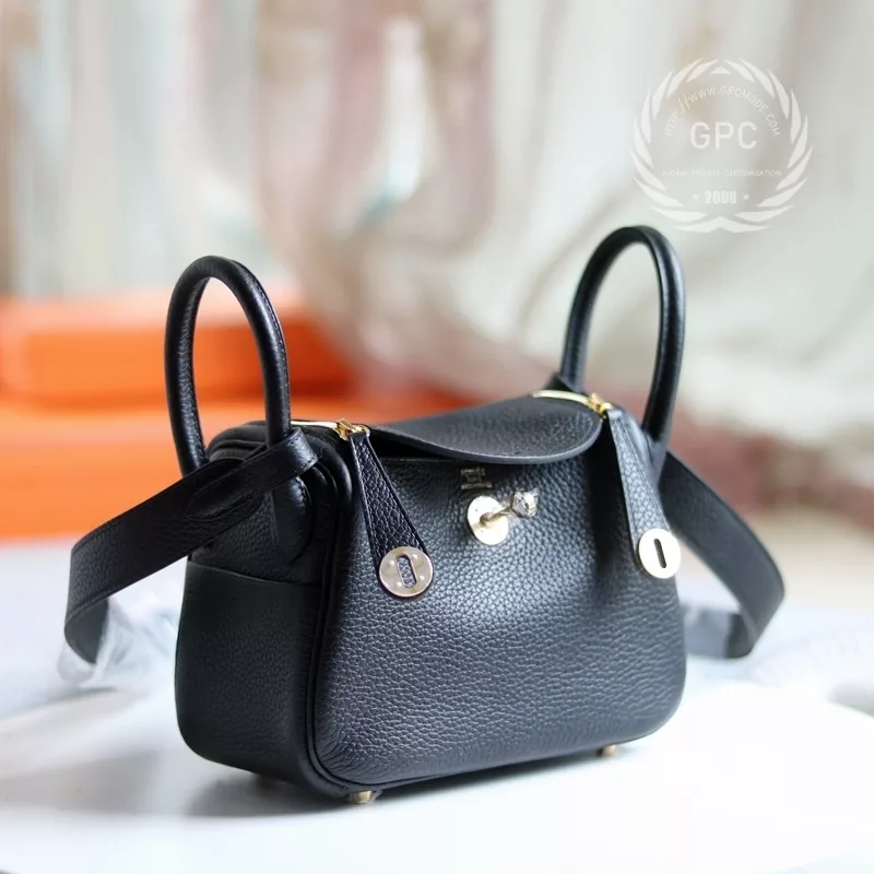 89 Noir Clemence Mini Lindy GHW