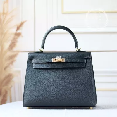 nior epsom and rouge casaque kelly 25  ghw