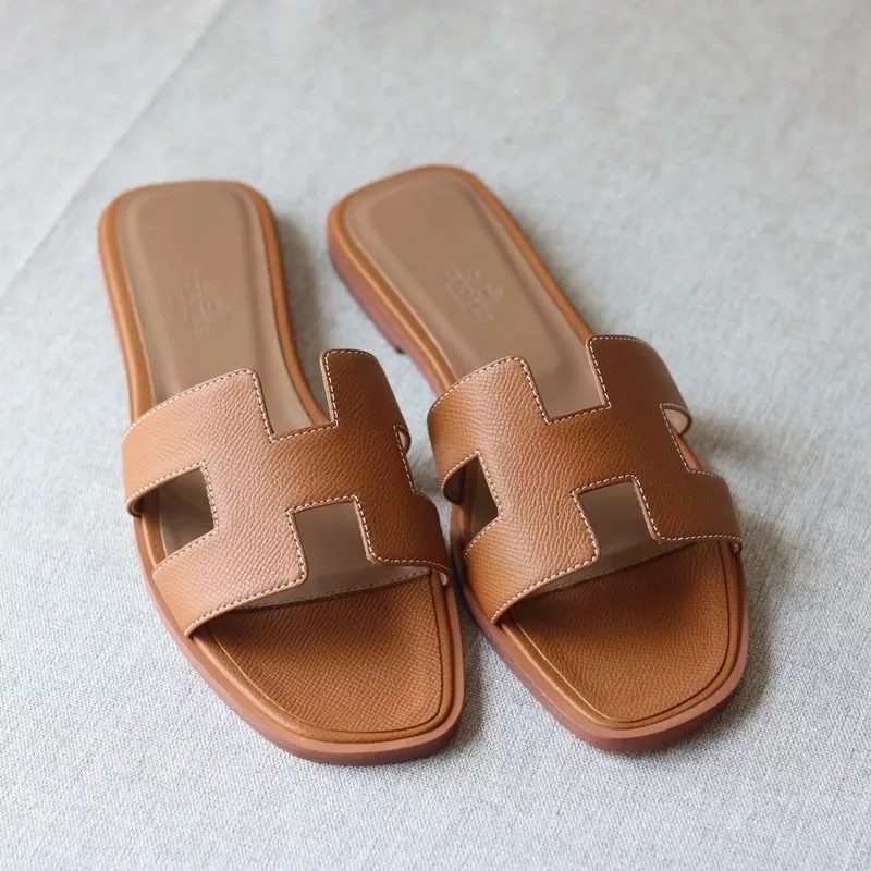 C37 Gold EPSOM ORAN SANDAL FLAT