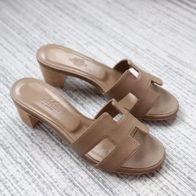 etoupe epsom oasis sandal