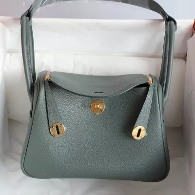 C63 vert amande clemence lindy 26 with ghw