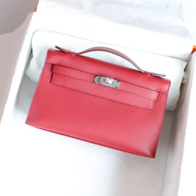 Q5 rouge casaque swift kelly pochette with PHW