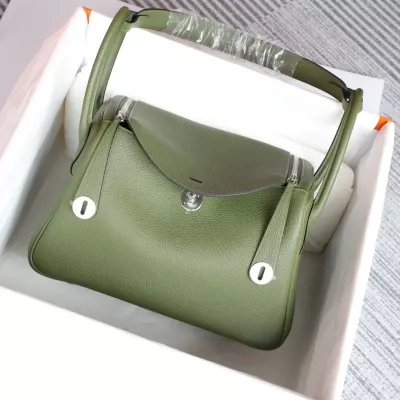 v6 Canoppe clemence lindy 30 with phw