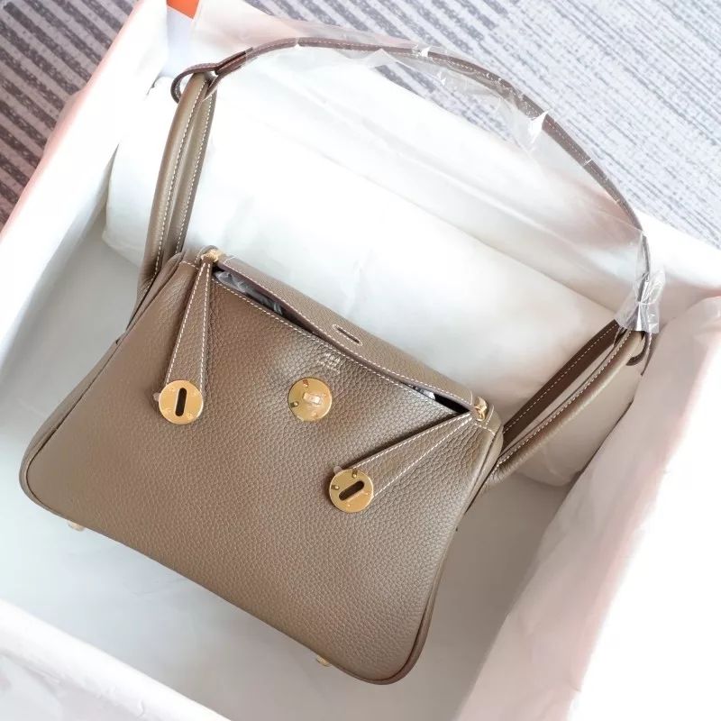 CK18 etoupe clemence lindy 26 with ghw
