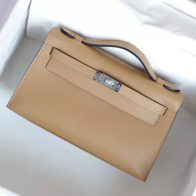 0M Chai swift kelly pochette with phw