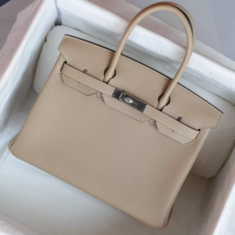 S2 Trench clemence and BougainviIIier interior birkin 30 with phw