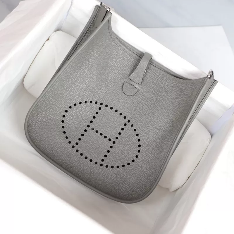 0L Gris Meyer elemence evelyne PM with phw