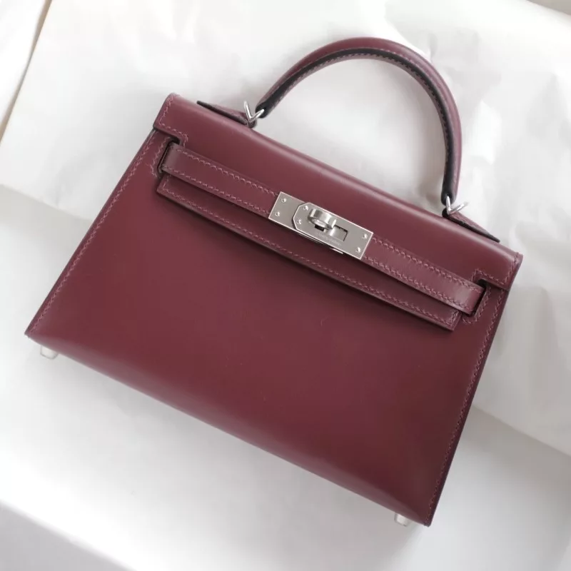 rouge h box calf kelly mini II with phw