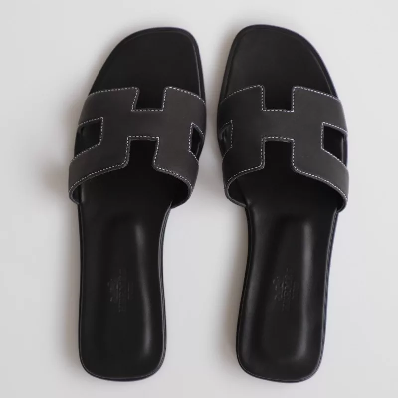 nior barenia oran sandal