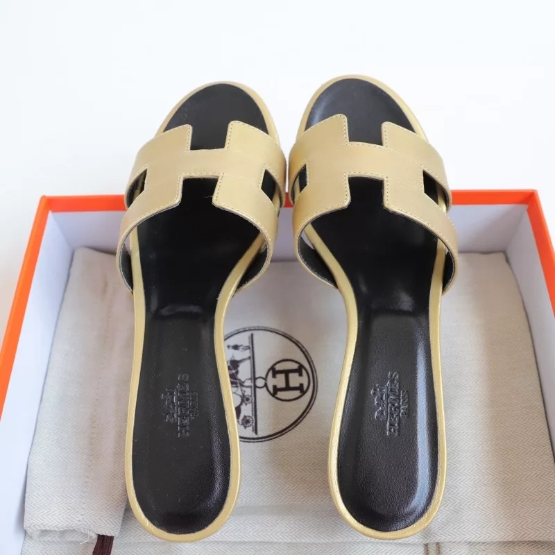 Sandals oasis mysore dore