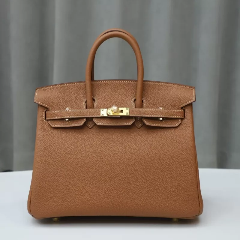 C37 GOLD & Q5 rouge casaque Togo Birkin 25 with GHW Trench stitching