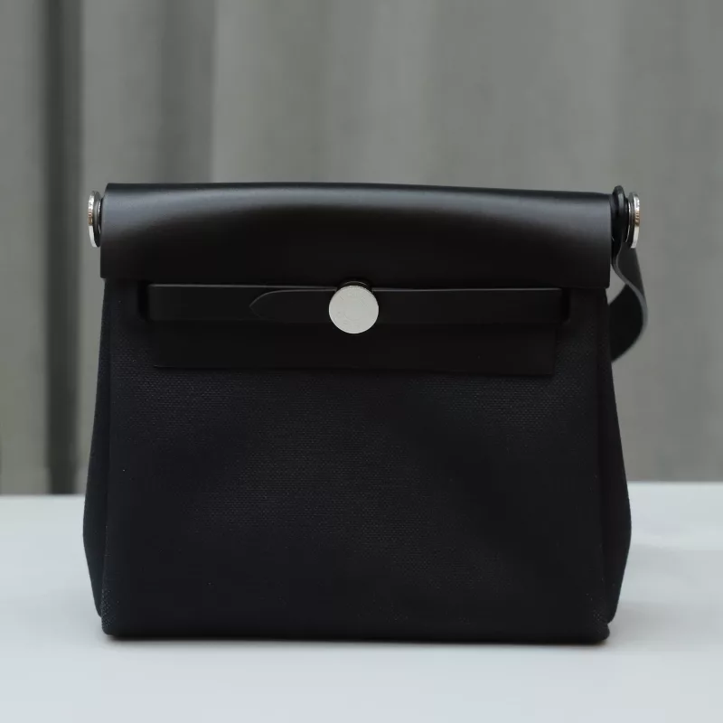 HERM&Egrave;S Herbag Zip Mini 20 Nior (CK89) Palladium hardware