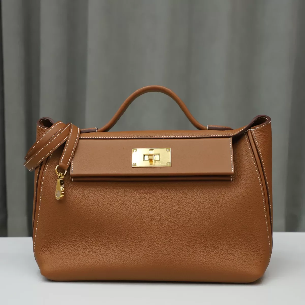 C37 GOLD togo and swift kelly 24/24 29cm ghw