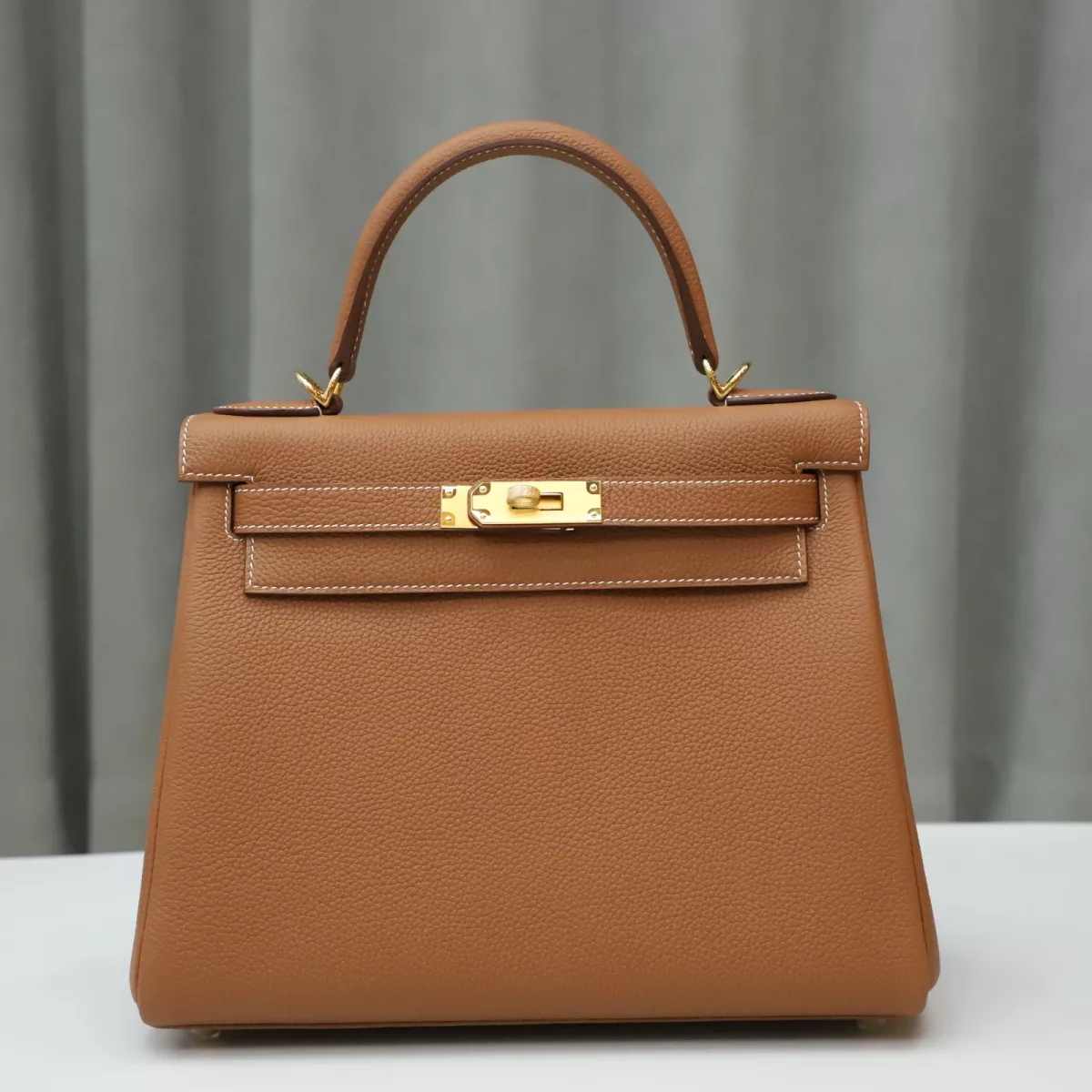 C37 GOLD togo kelly 28 retourne with ghw