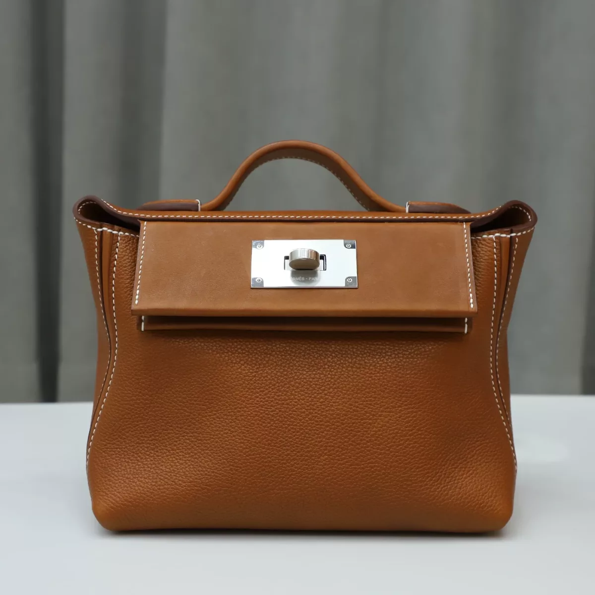 C37 Gold barenia faubourg 24/24 mini with phw