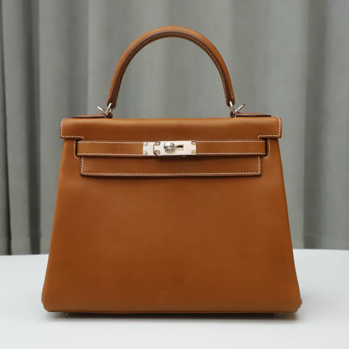 C37 Gold Barenia retourne kelly 28 with PHW