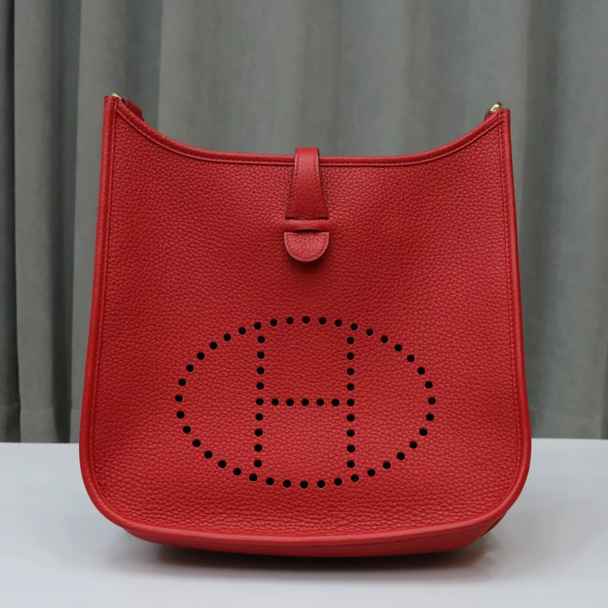 Q5 rouge casaque clemence Evelyne Pm ghw