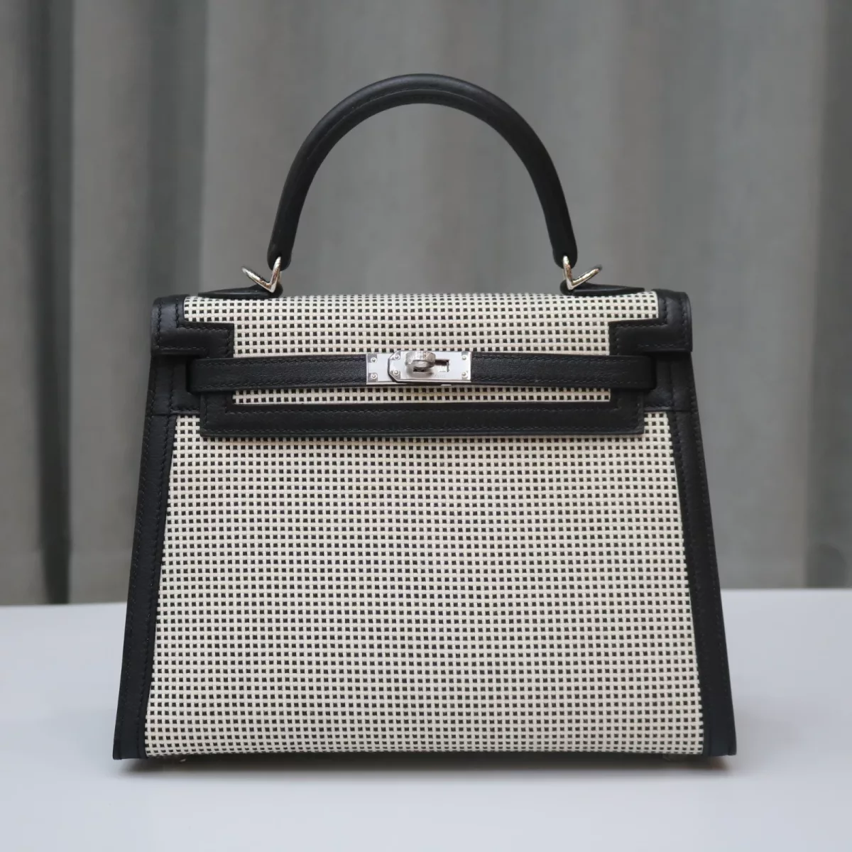 Limited Edition Black Swift and Ecru Toile Quadrille Sellier Kelly 25 Palladium Hardware