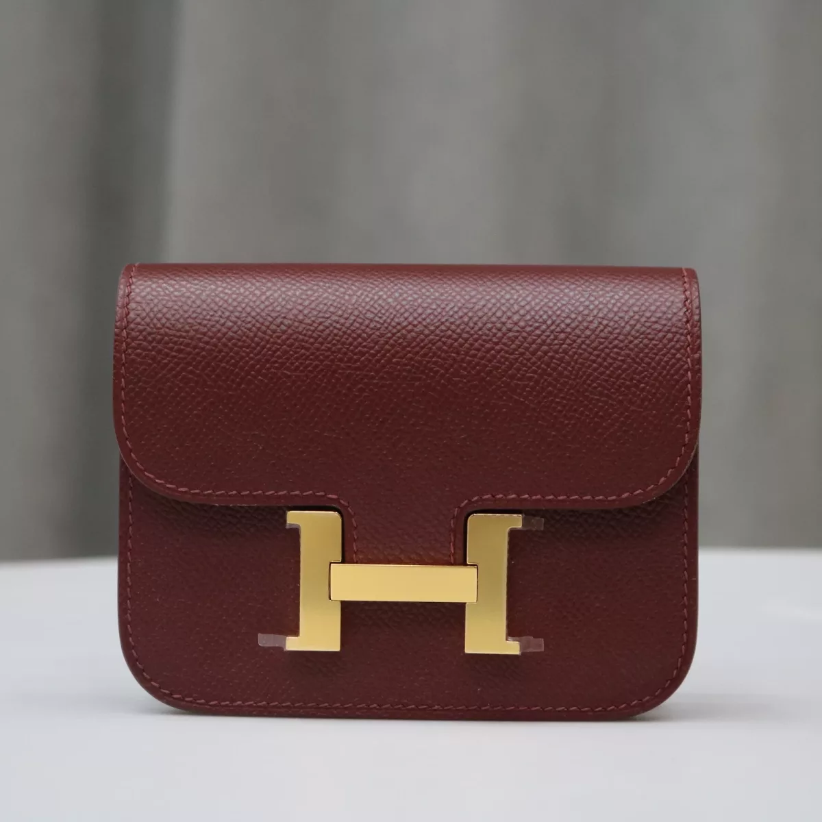 rouge H epsom constance slim ghw