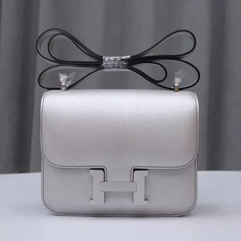 Constance 18 Metallic Olympic Silver Cherve Leather PHW