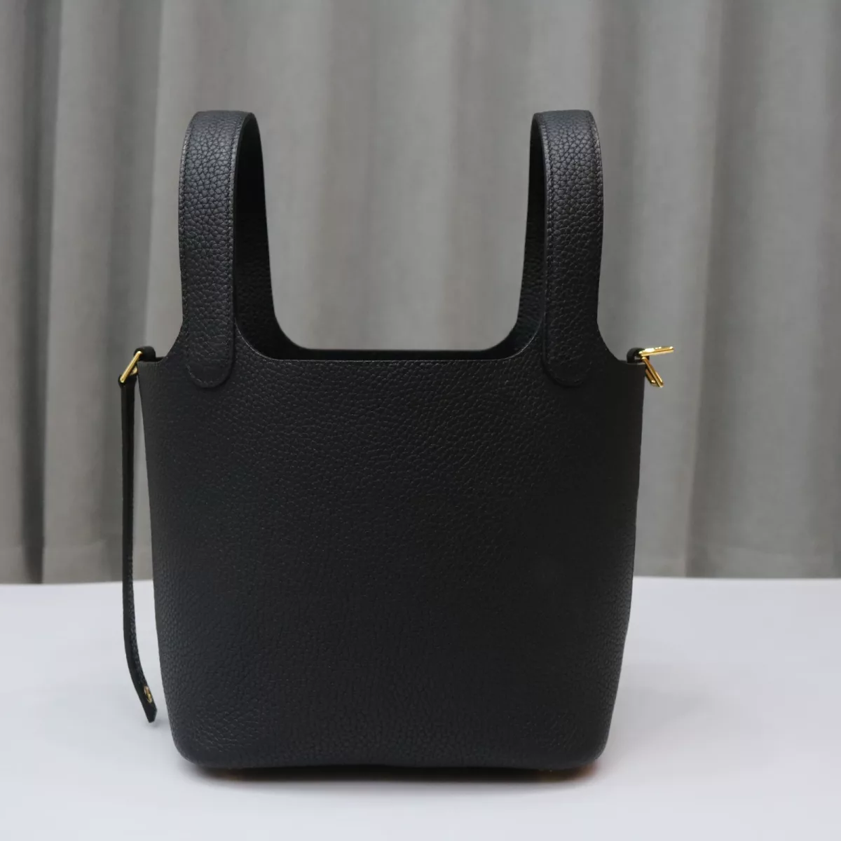CK89 Noir clemence picotin lock 18 with GHW