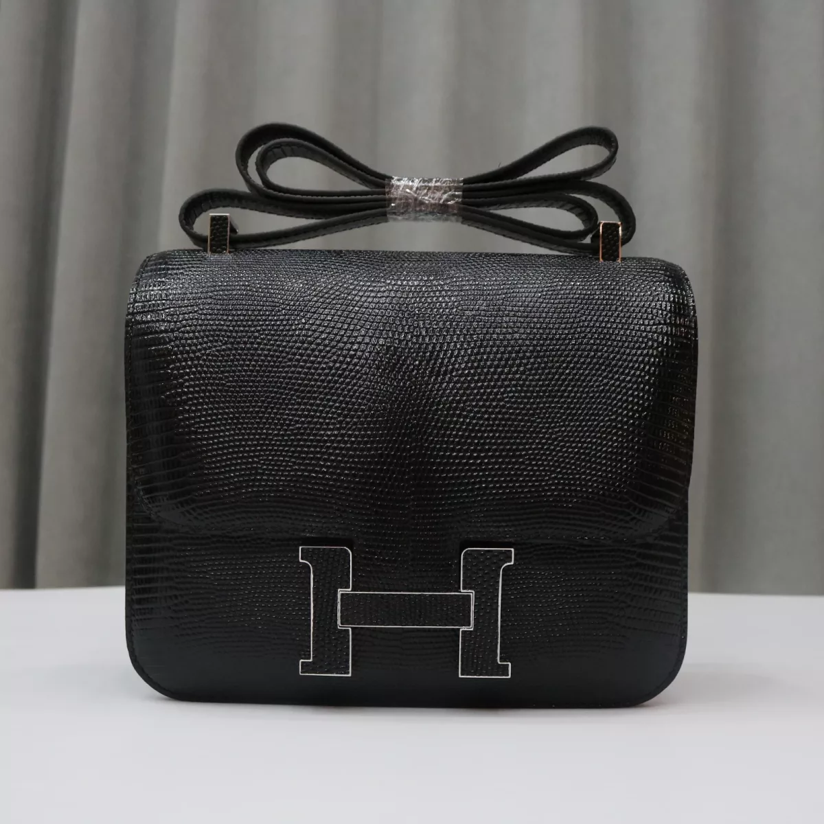 CK89 Nior lizard constance 24 with lizard silver hardware