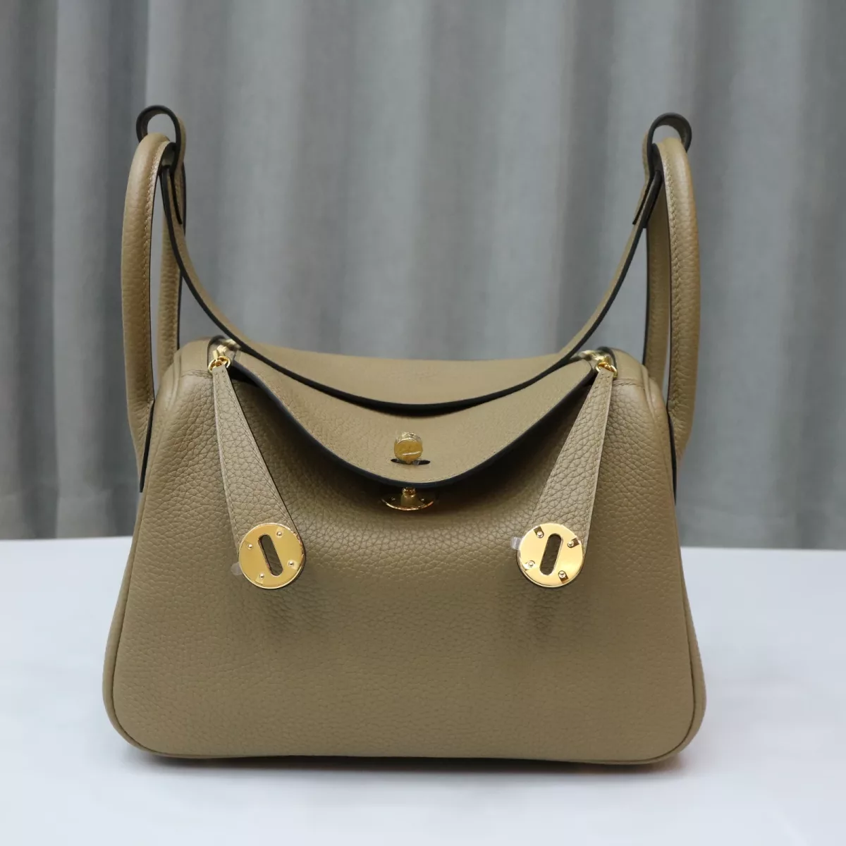 8Q Beige Marfa clemence lindy 26 GHW
