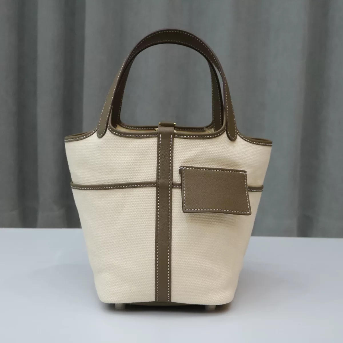 Herm&egrave;s Picotin Cargo 18 Ecru Toile Canvas and Etoupe Swift Gold Hardware
