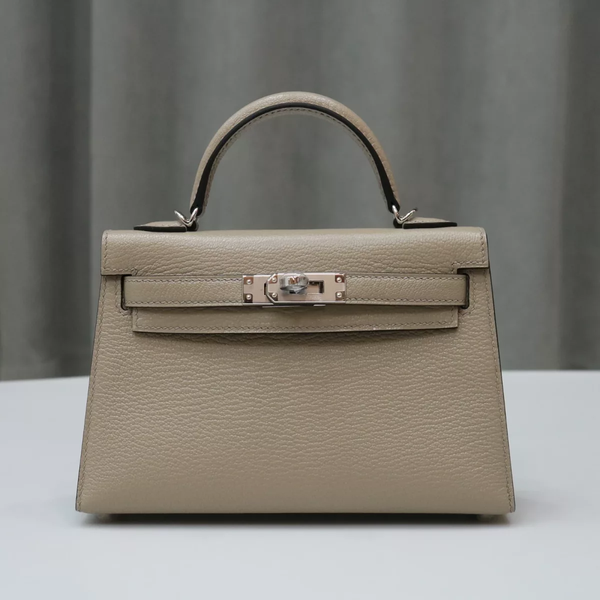81 Gris TourtereIIe cherve mysore kelly mini II with PHW