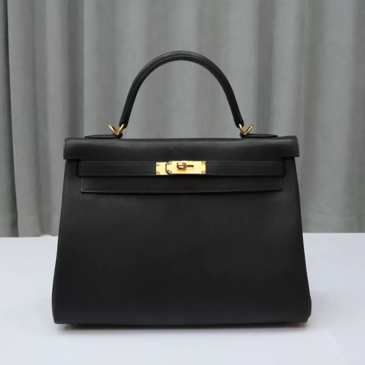CK89 Nior barenia leather kelly 32 retourne with ghw