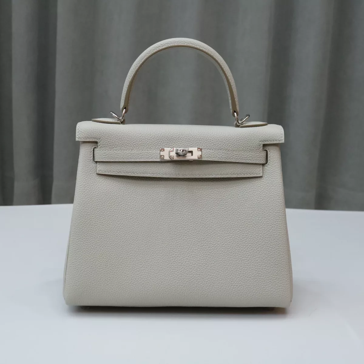 c80 gris pearl togo kelly 25 retourne with phw