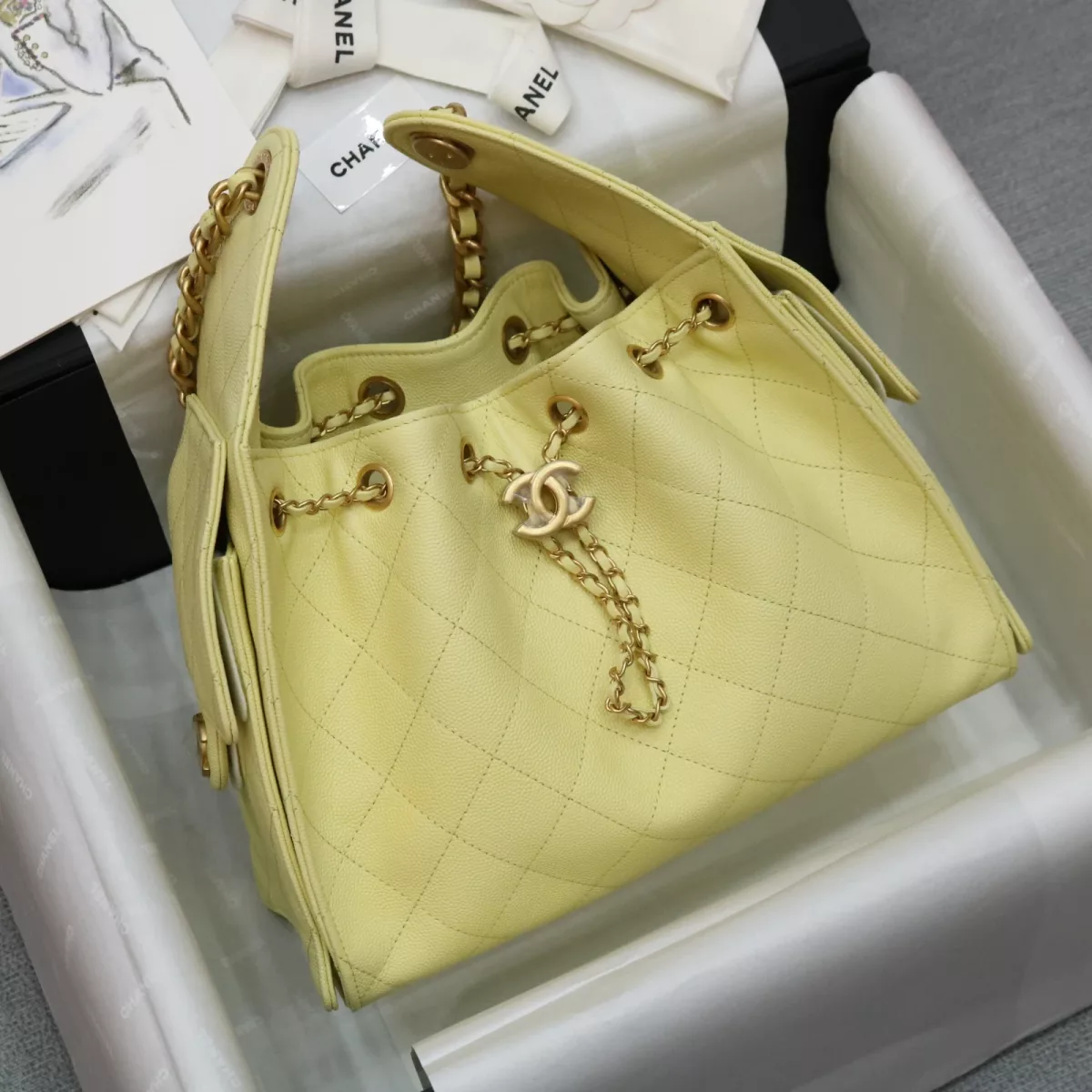Chanel 25 small handbag, Grained calfskin & gold-tone metal, jaune pussin &mdash; Fashion | CHANEL