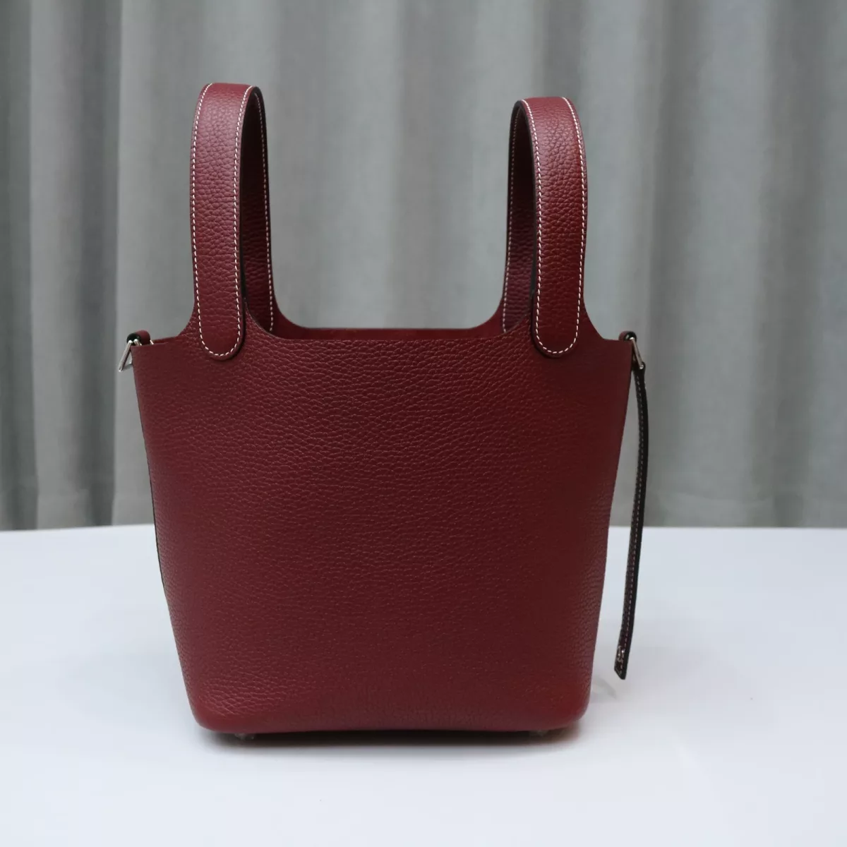 Bordeaux Clemence Picotin Lock 18 PHW with white stitching