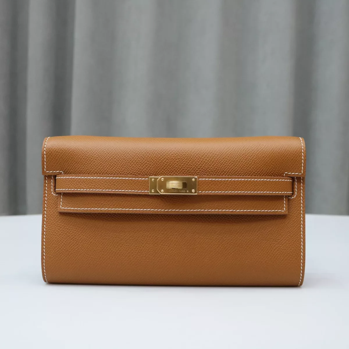 C37 GOLD Epsom Kelly To Go With GHW