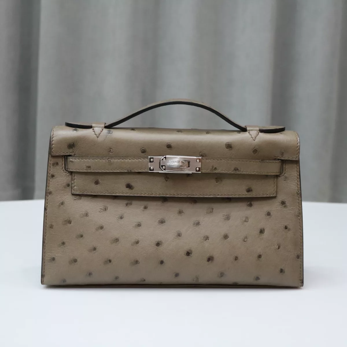 M8 Gris AsphaIte S3 Rouge Coeur interior ostrich kelly pochette with PHW