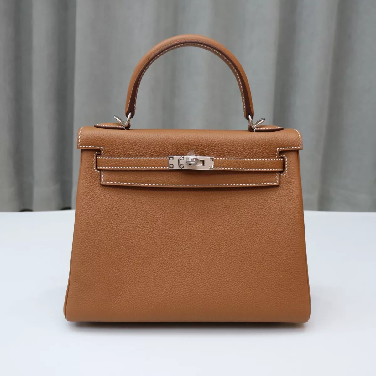 C37 GOLD togo kelly 25 retourne with PHW