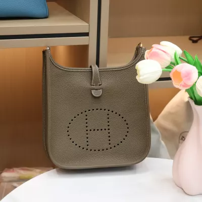 CK18 etoupe